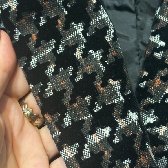 CARRÉ NOIR Italy Velvet Checked Blazer - Picture 5 of 8